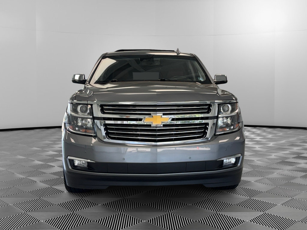 Used 2020 Chevrolet Suburban Premier w/ Premier Plus Edition AWD/4WD image 3