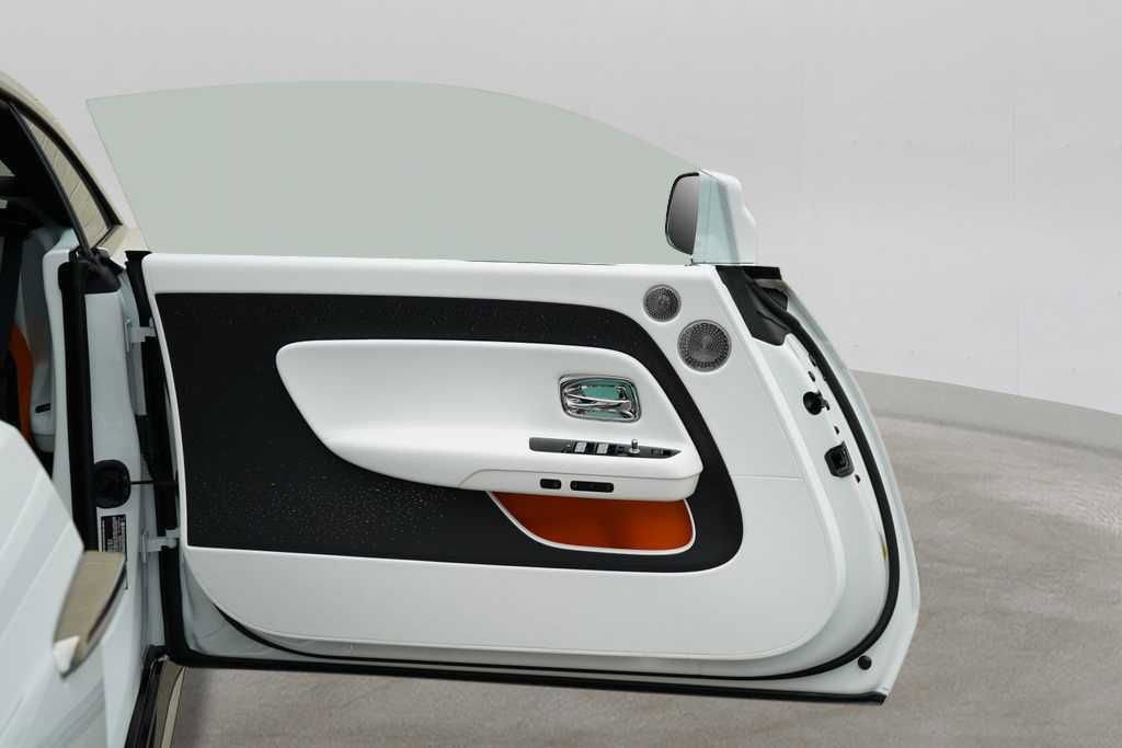 New 2024 Rolls-Royce Spectre w/ Spectre Launch Package image 6