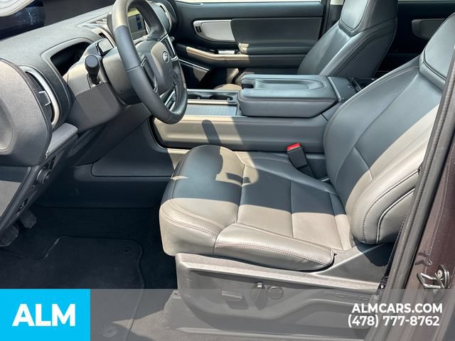 Used 2025 Ford Expedition Active AWD/4WD image 10