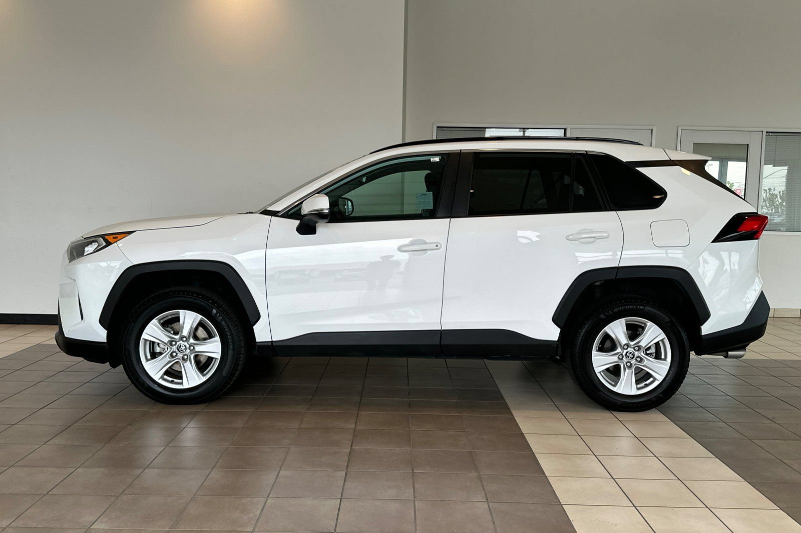 Certified 2021 Toyota RAV4 XLE AWD/4WD image 7
