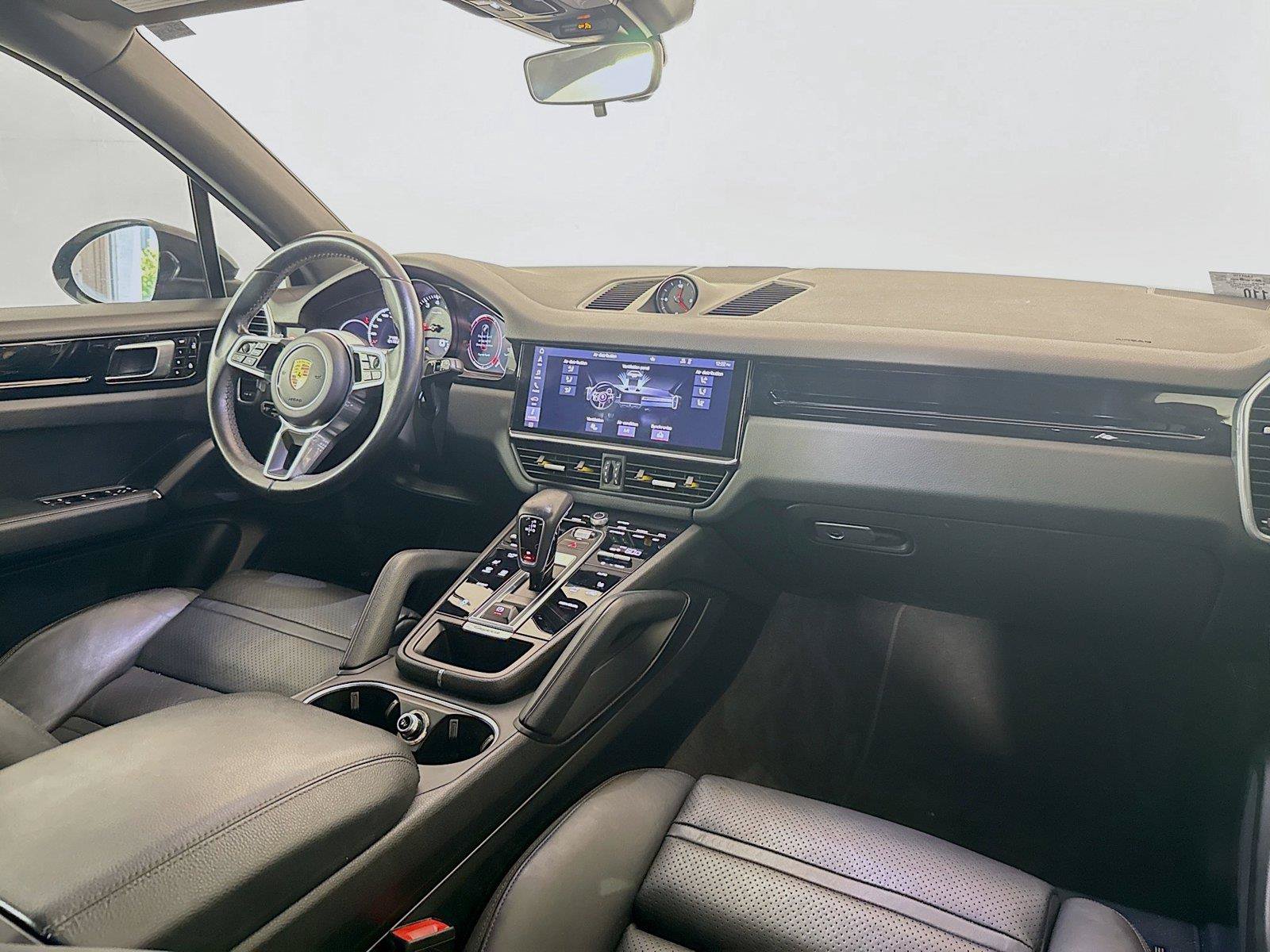 Used 2020 Porsche Cayenne AWD/4WD image 19
