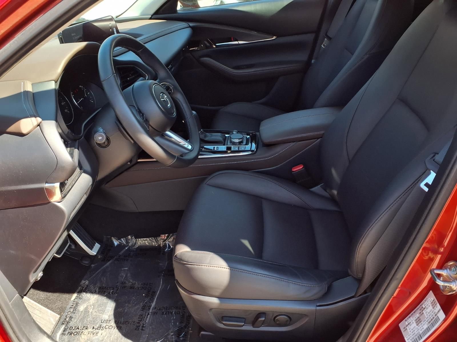 Certified 2025 MAZDA CX-30 2.5 Turbo w/ Premium Package image 17