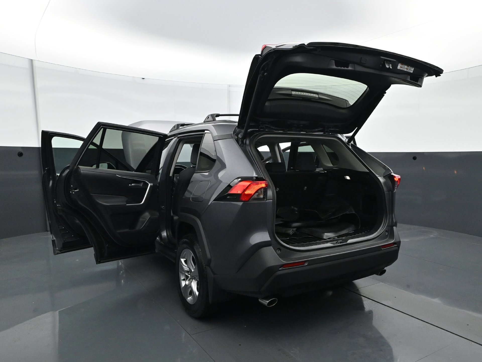 Used 2025 Toyota RAV4 XLE w/ Convenience Package AWD/4WD image 34