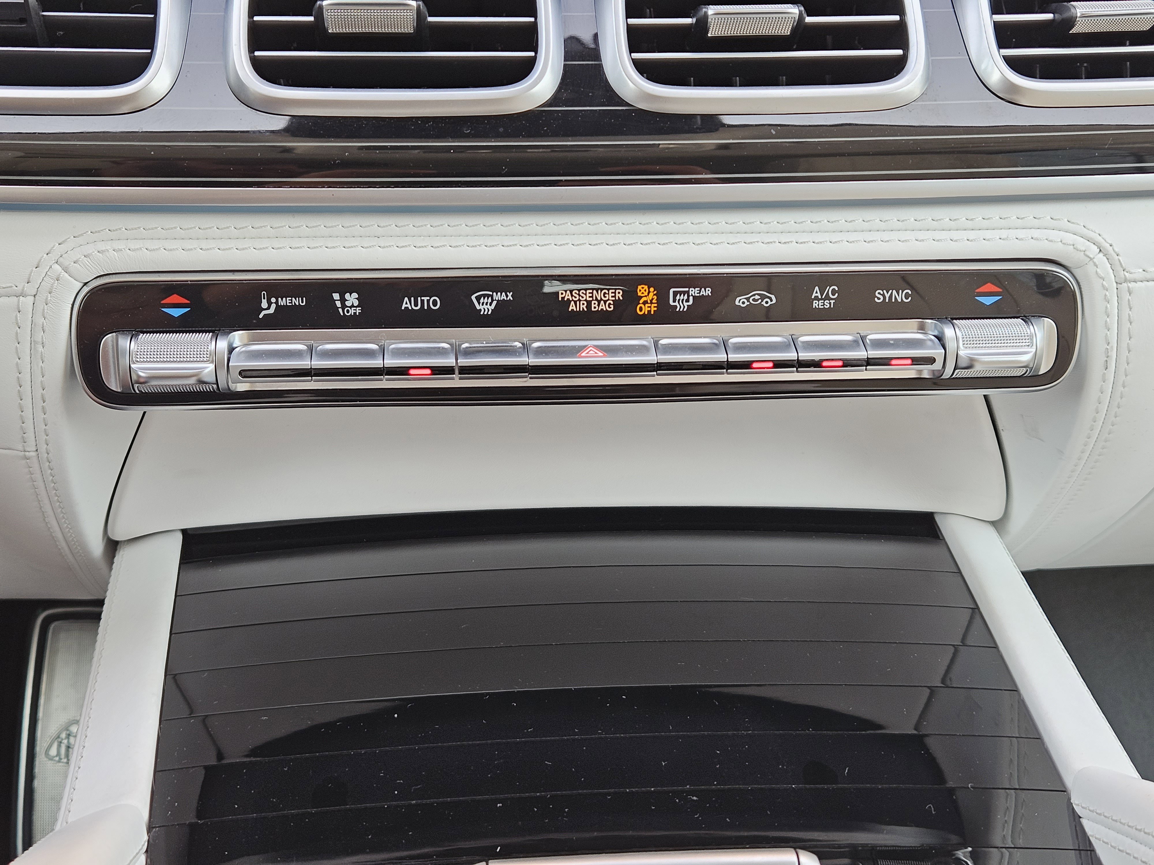 Certified 2022 Mercedes-Benz Maybach GLS 600 4MATIC image 21