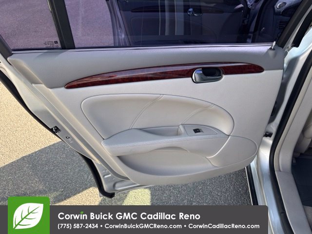 Used 2009 Buick Lucerne CXL FWD image 21
