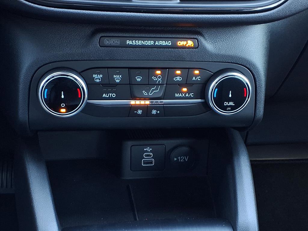 Used 2025 Ford Escape ST-Line w/ Equipment Group 301A image 16