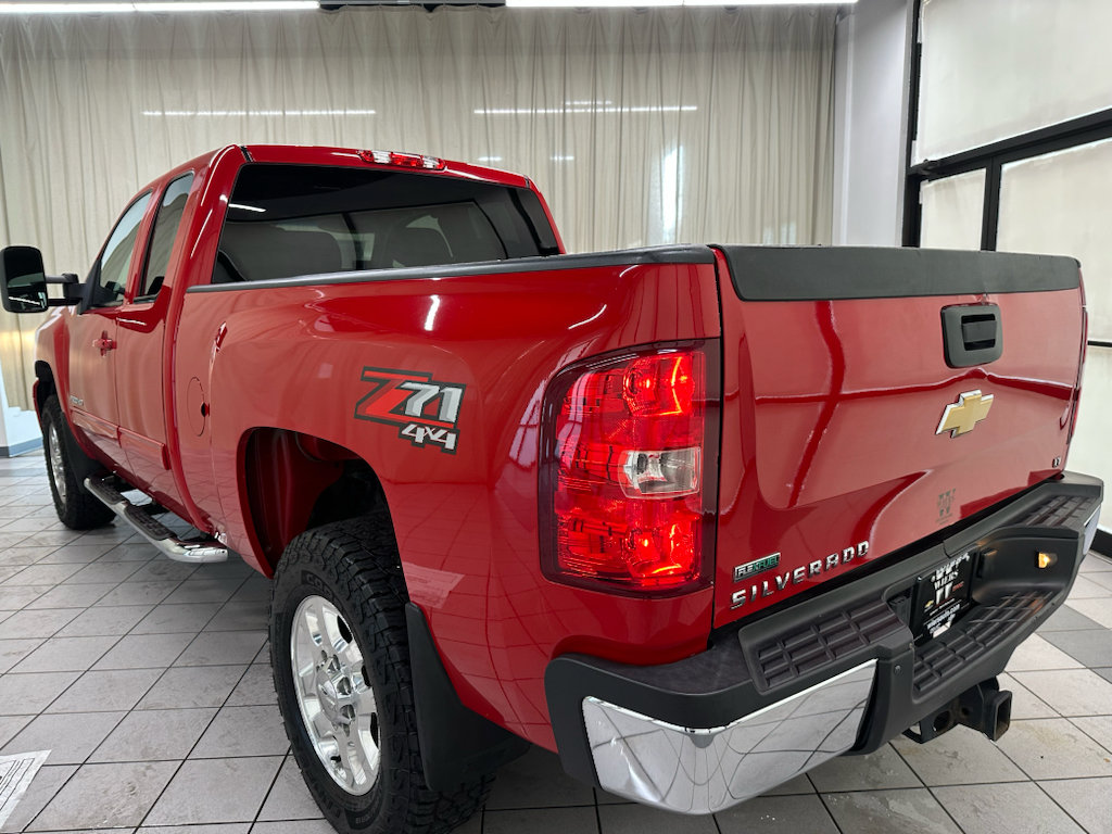 Used 2012 Chevrolet Silverado 2500 LT w/ Z71 Appearance Package AWD/4WD image 9
