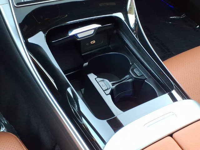 Used 2023 Mercedes-Benz C 300 Sedan image 7