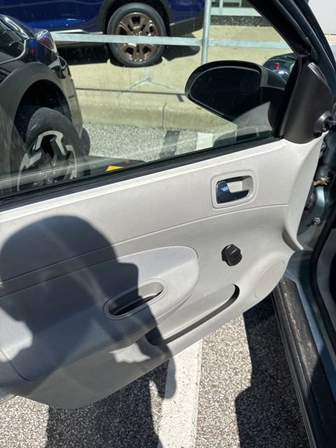 Used 2009 Chevrolet Cobalt LS w/ Protection Package FWD image 12