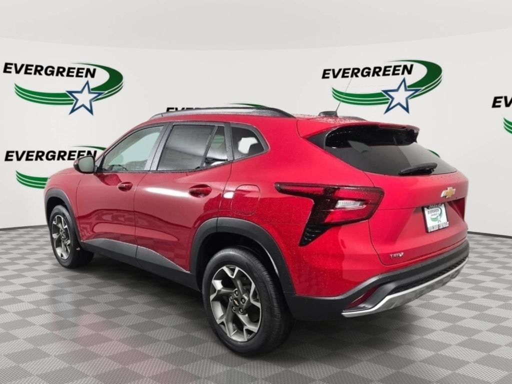 New 2026 Chevrolet Trax LT w/ Driver Confidence Package FWD image 3