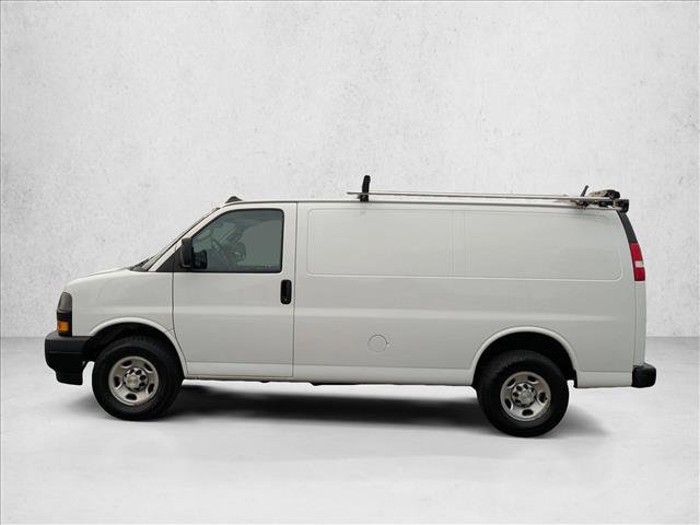 Used 2022 Chevrolet Express 2500 w/ Driver Convenience Package RWD image 9