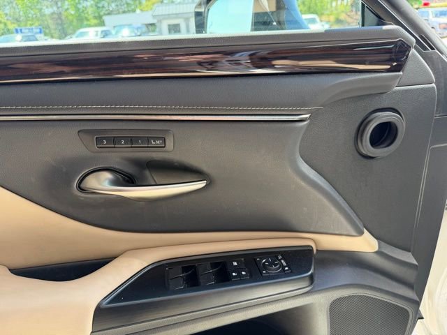 Used 2020 Lexus ES 350 w/ Premium Package image 7