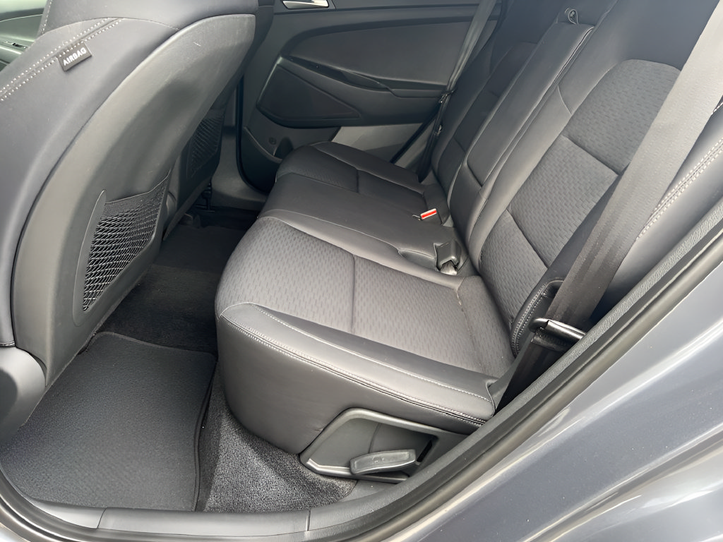 Used 2021 Hyundai Tucson Value w/ Cargo Package FWD image 11
