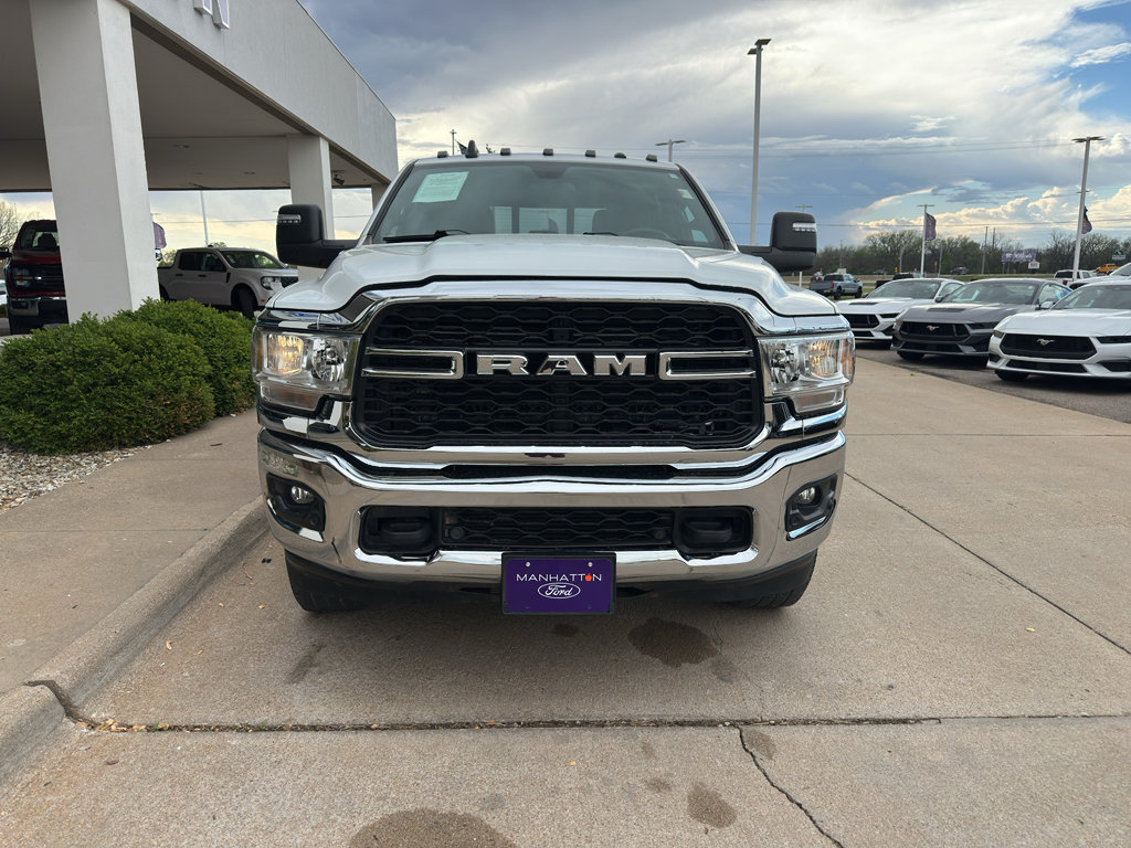Used 2024 RAM 2500 Tradesman w/ Chrome Appearance Group AWD/4WD image 8