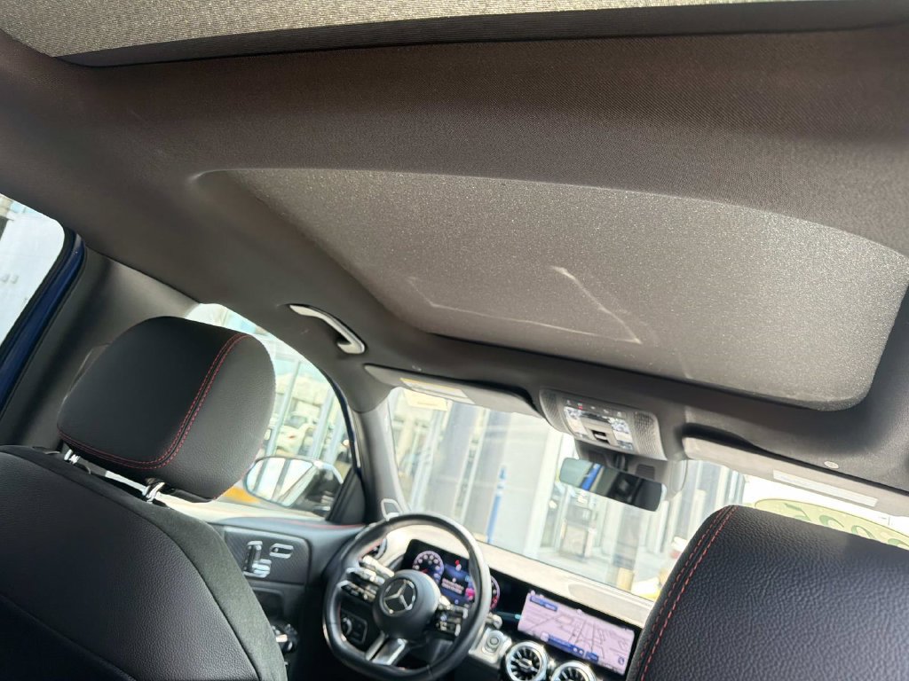 Used 2025 Mercedes-Benz GLB 250 image 10