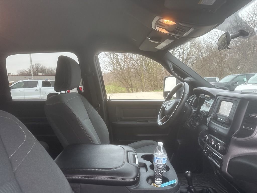 Used 2024 RAM 2500 Tradesman w/ Chrome Appearance Group image 14