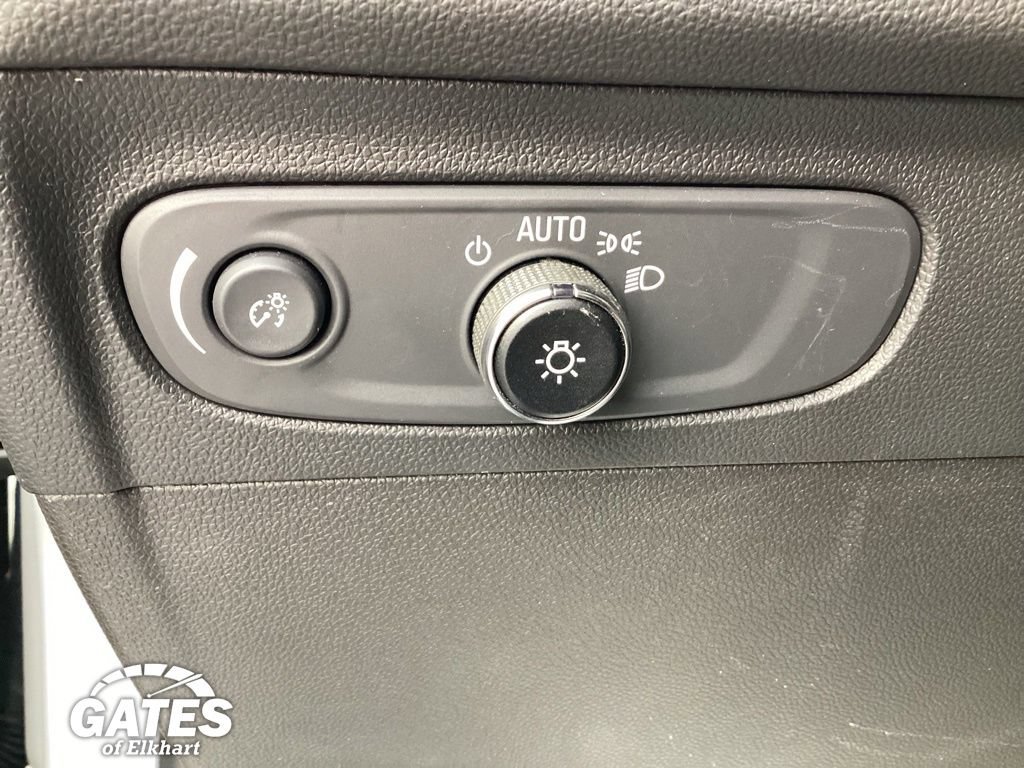 Used 2022 Buick Envision Preferred FWD image 21