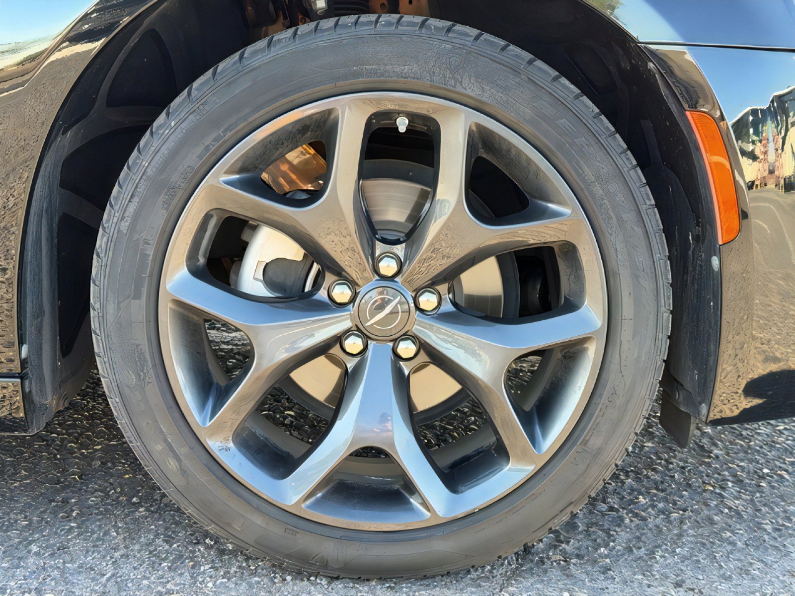 Used 2023 Chrysler 300 Touring w/ Sport Appearance Package image 9