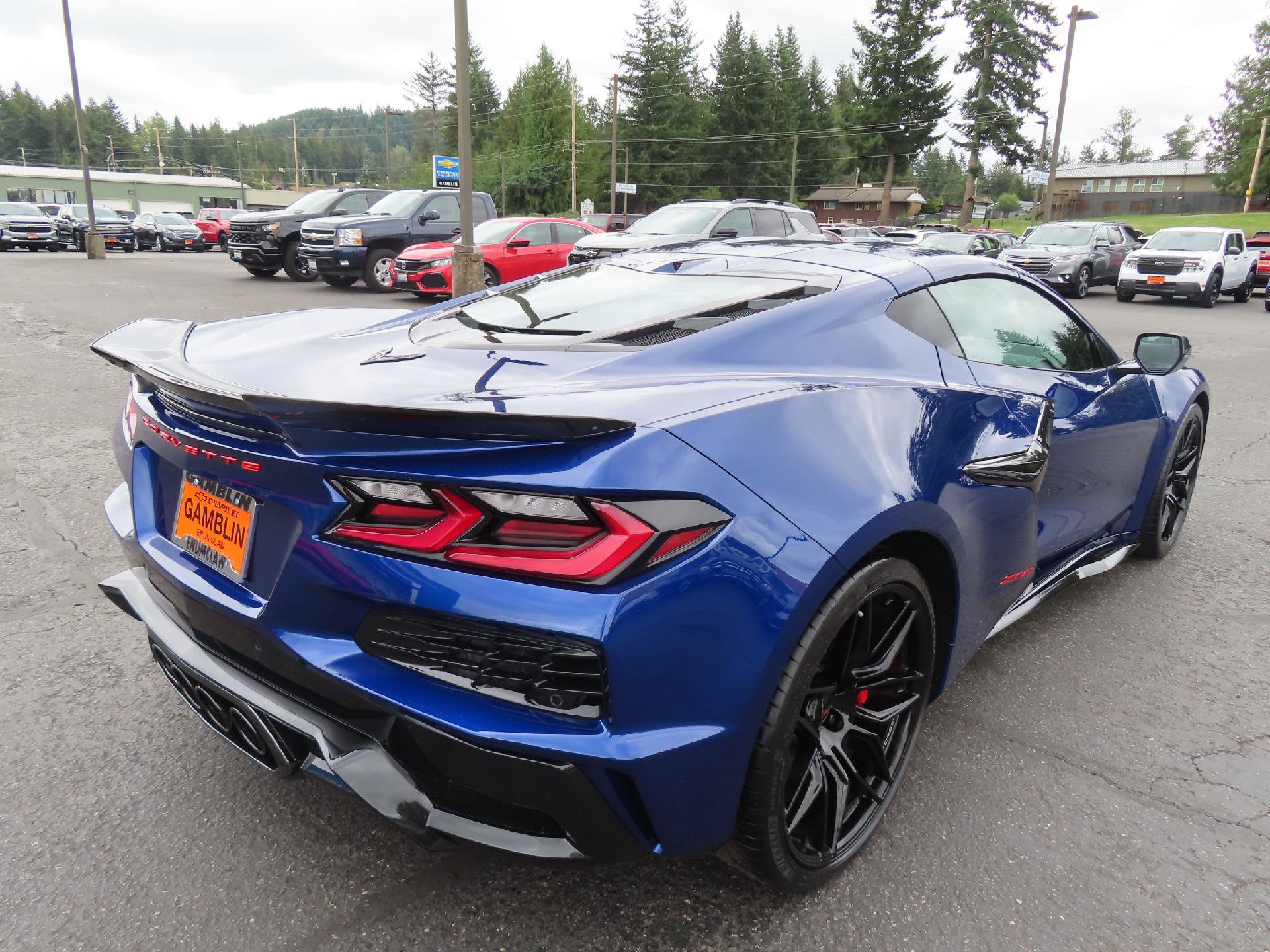 New 2027 Chevrolet Corvette Z06 RWD image 8