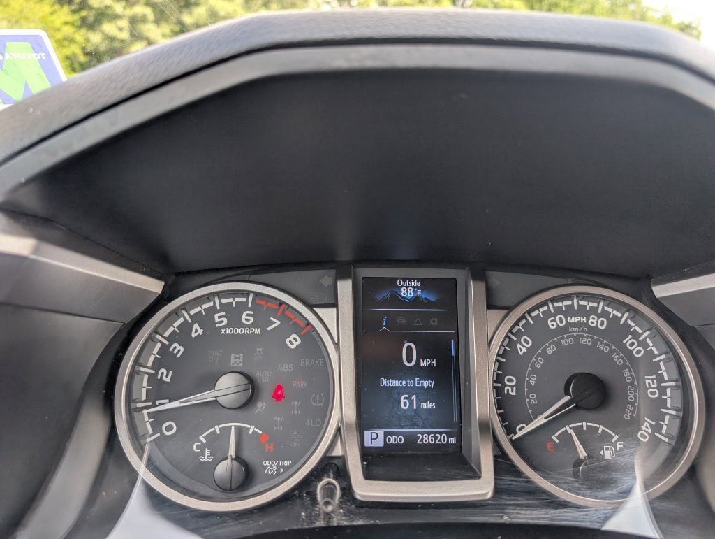 Certified 2023 Toyota Tacoma SR5 AWD/4WD image 22