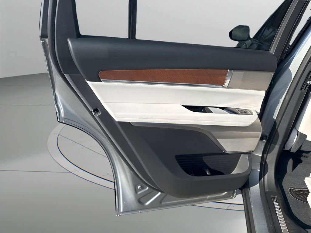 New 2026 Cadillac Vistiq Luxury image 34