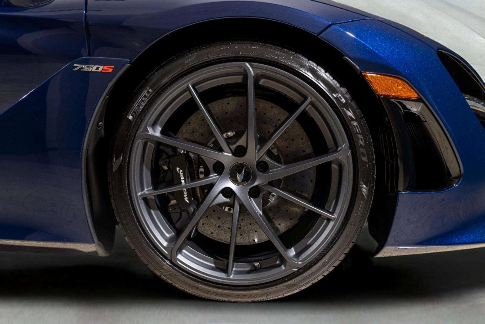 New 2026 McLaren 750S Spider RWD image 31