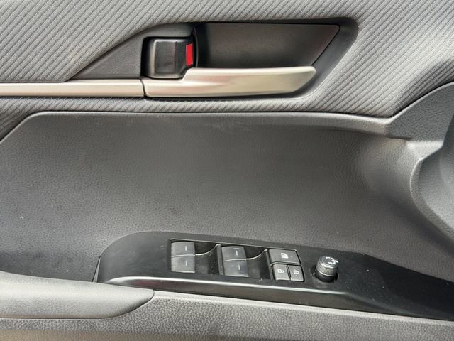 Used 2025 Toyota Camry SE w/ Multimedia Upgrade Package FWD image 23
