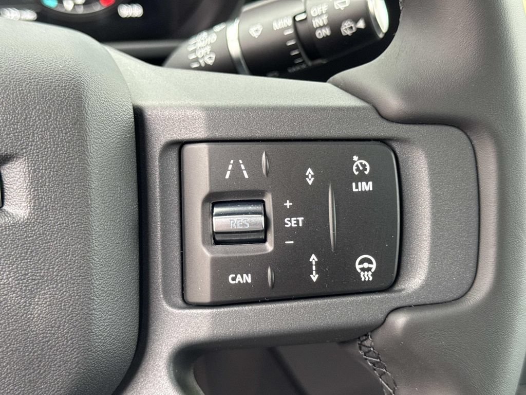 New 2026 Land Rover Defender 110 X-Dynamic SE AWD/4WD image 28