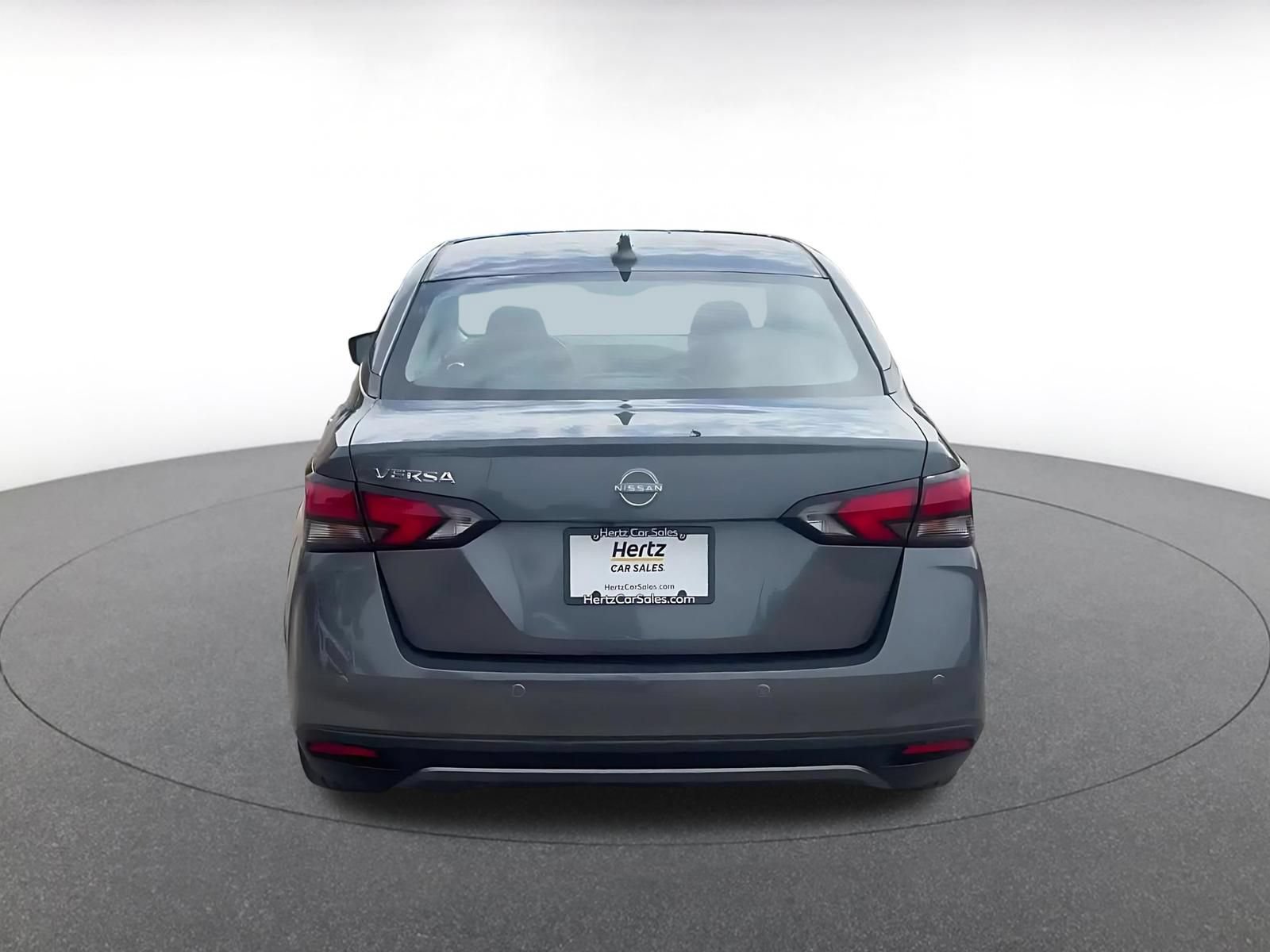 Used 2025 Nissan Versa SV FWD image 10