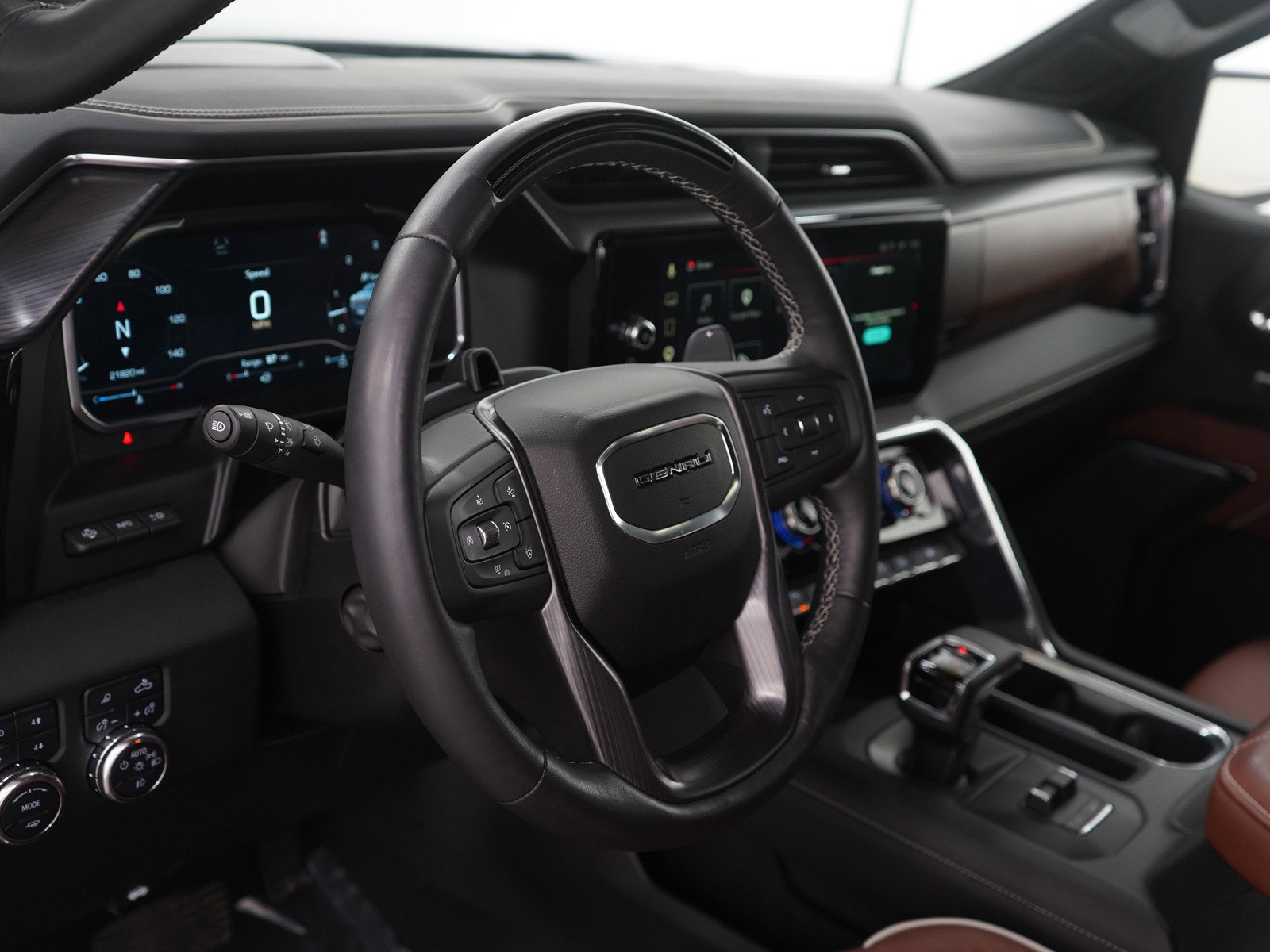 Used 2024 GMC Sierra 1500 Denali Ultimate image 19