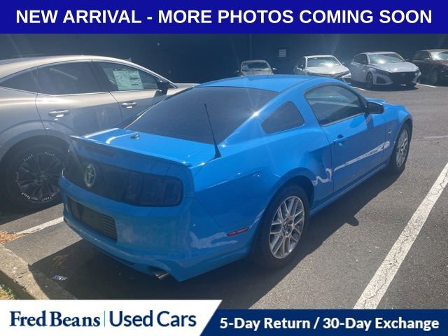 Used 2014 Ford Mustang Premium w/ Equipment Group 202A RWD image 7