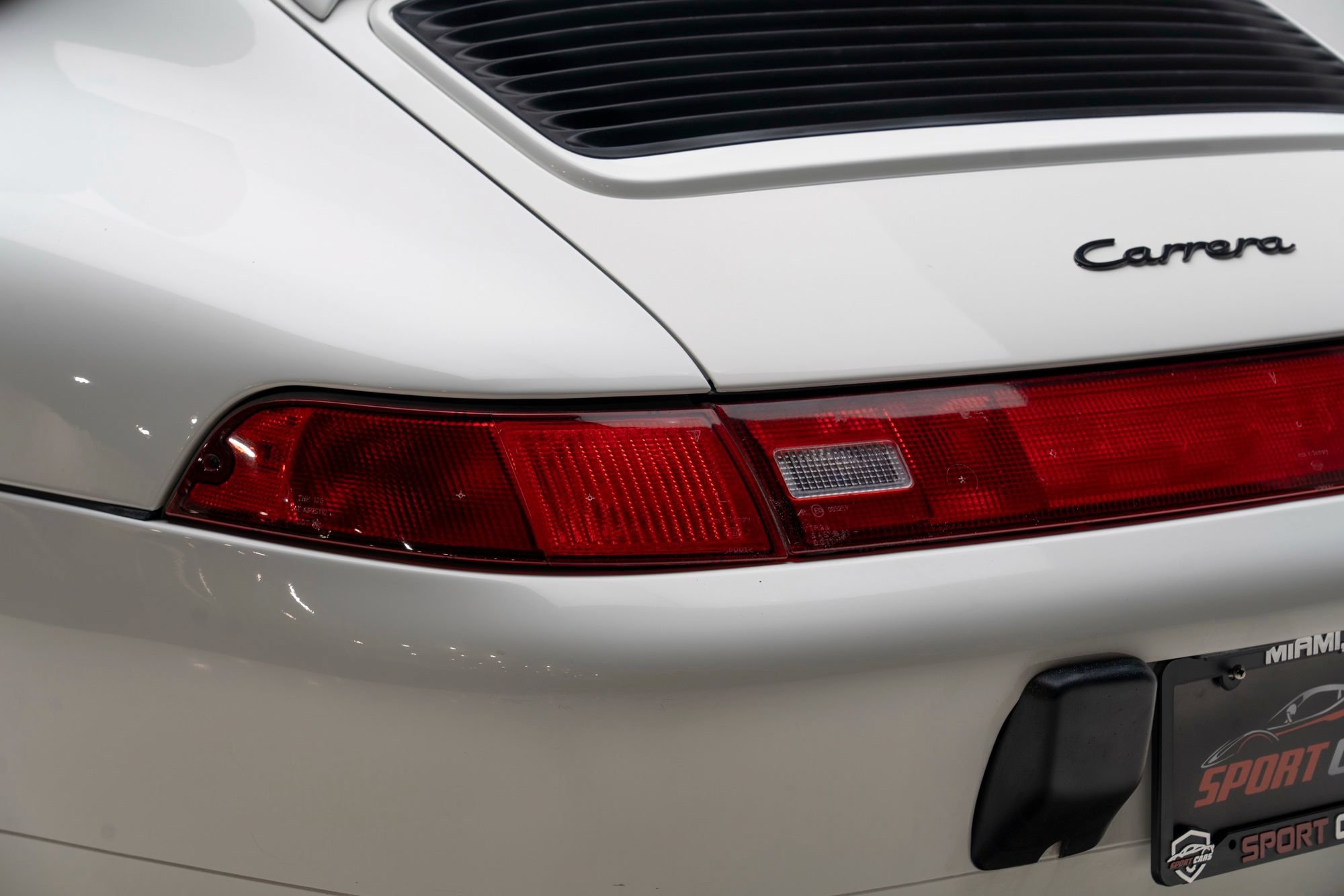 Used 1995 Porsche 911 Carrera RWD image 13