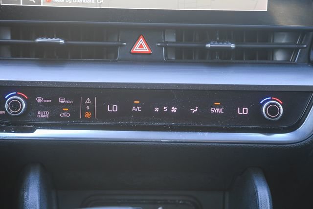 Used 2023 Kia Sportage EX image 14