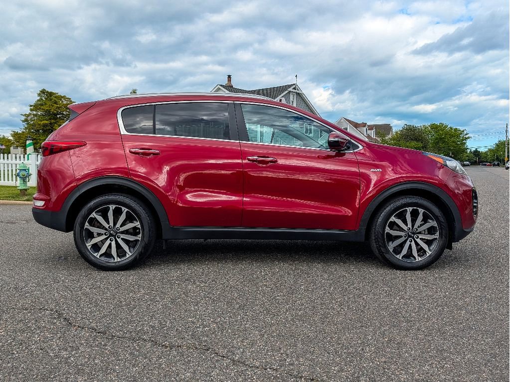 Used 2017 Kia Sportage EX w/ EX Technology Package AWD/4WD image 4