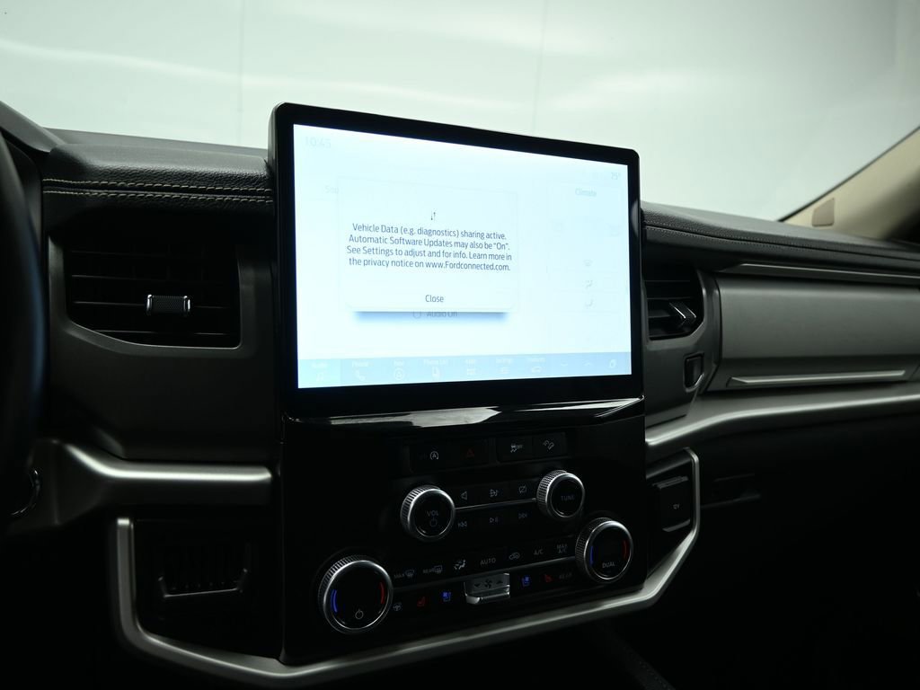 Certified 2024 Ford Expedition Max XLT image 15