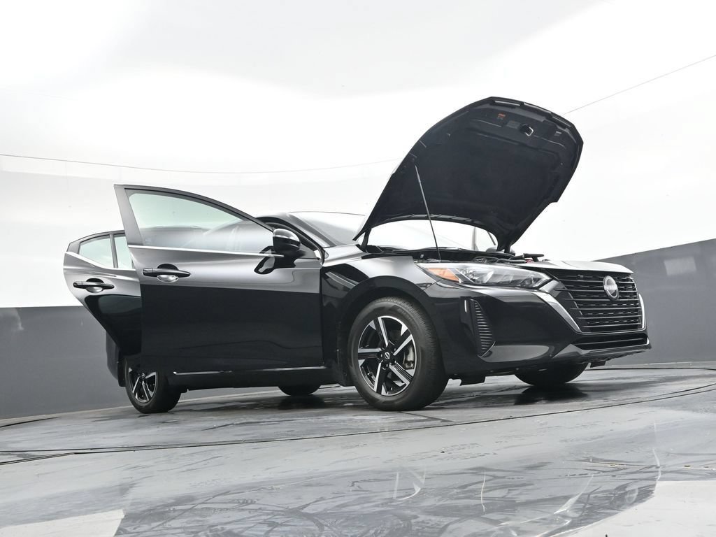 Used 2025 Nissan Sentra SV FWD image 46