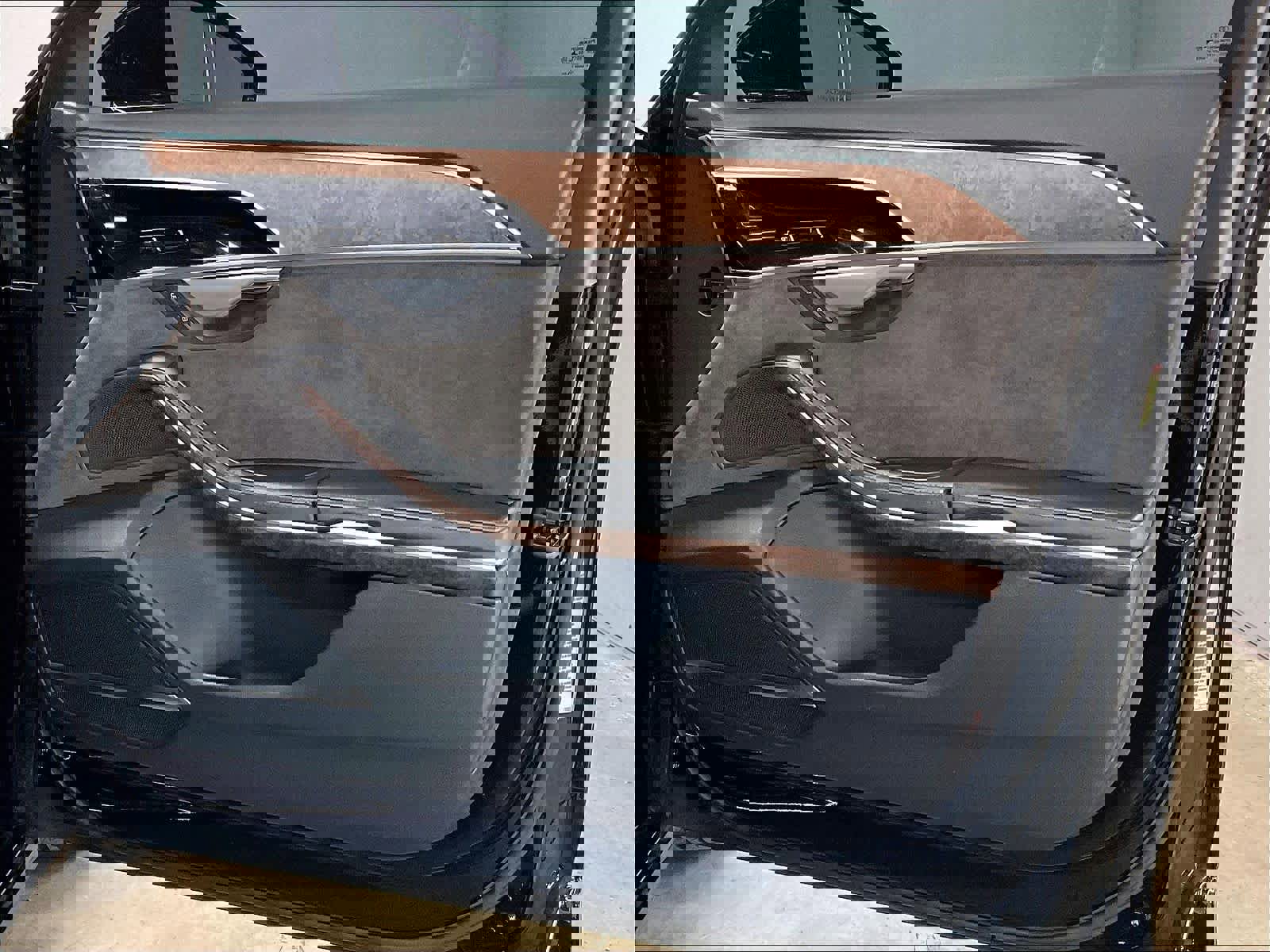 Used 2021 Audi A8 L 3.0T w/ Executive Plus Package image 25