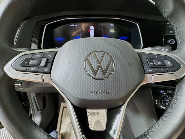 Used 2024 Volkswagen Jetta SE image 12