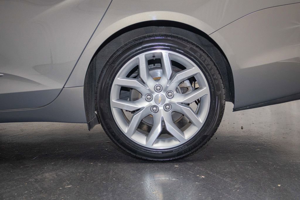 Used 2018 Chevrolet Impala Premier FWD image 6