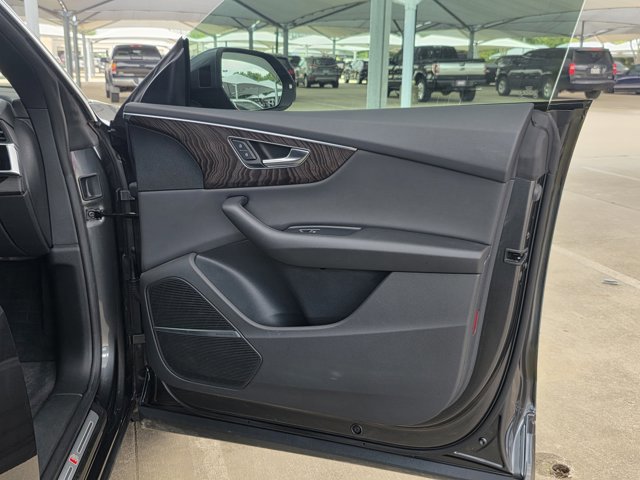 Used 2021 Audi Q8 Premium Plus AWD/4WD image 10