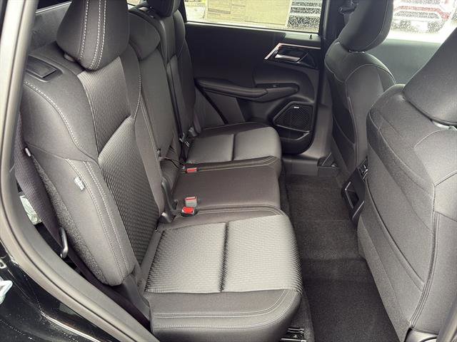 New 2026 Mitsubishi Outlander ES image 10