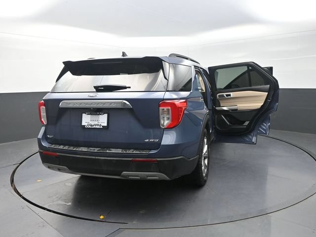Used 2021 Ford Explorer XLT w/ Equipment Group 202A AWD/4WD image 38