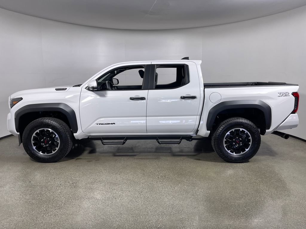 Certified 2025 Toyota Tacoma TRD Off-Road w/ TRD Off Road Premium Package AWD/4WD image 6