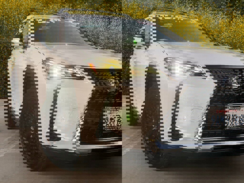 Certified 2022 Lexus UX 200 image 7