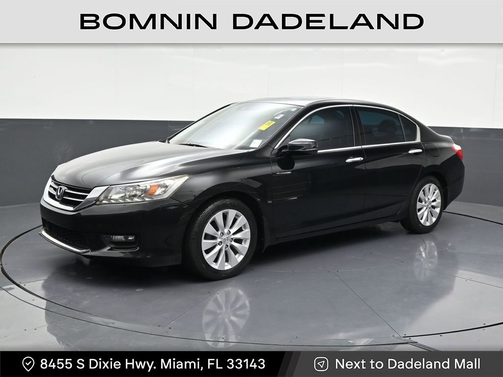 Used 2015 Honda Accord Touring image 1