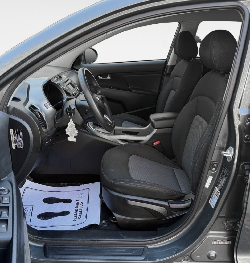 Used 2015 Kia Sportage LX AWD/4WD image 12