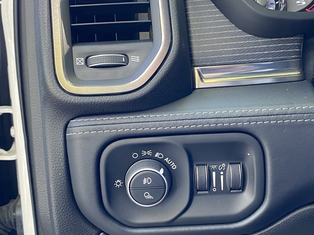 Used 2019 RAM 2500 Limited image 11