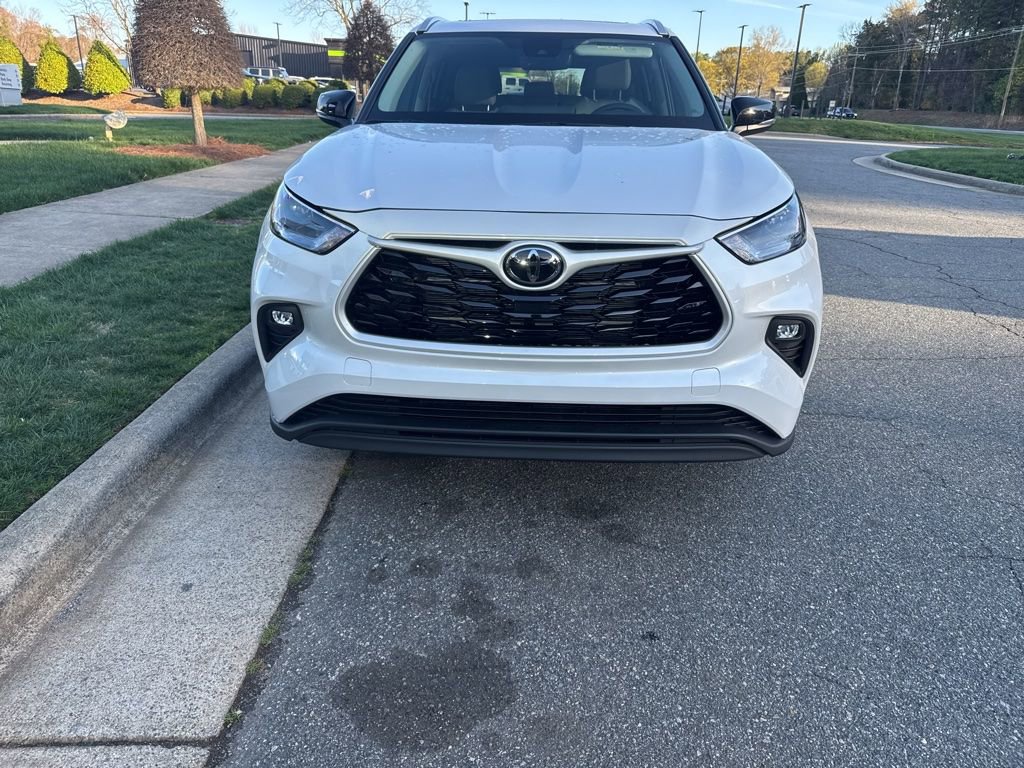 Used 2026 Toyota Highlander XLE