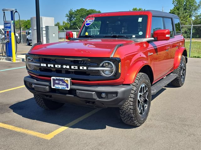 Certified 2022 Ford Bronco Outer Banks AWD/4WD image 2