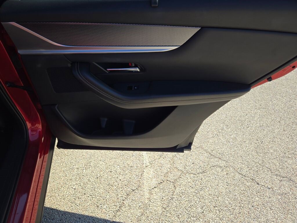 Used 2024 MAZDA CX-90 3.3 Turbo w/ Preferred Plus image 9